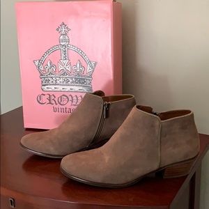 Suede ankle boots